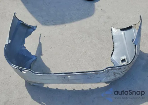 2013 Mercedes-Benz C 250 z USA, uszkodzony, nr VIN WDDGF4HB4DR293886